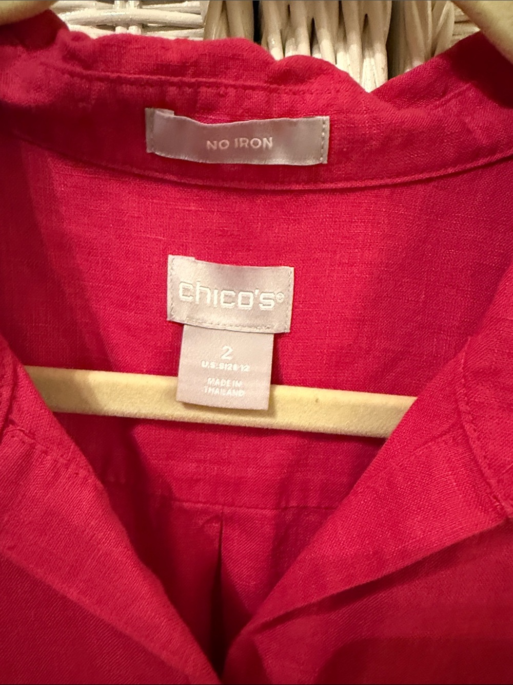 Chico's linen Bright Raspberry Button-Front Collared Shirt - Picture 2 of 3